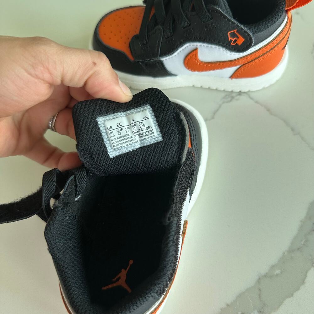 NWOB NIKE Jordan AJ 1 Low Alt Boys' Toddler Explore Jordan Size 6C - Picture 6 of 6